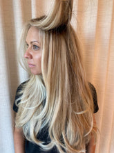 Afbeelding in Gallery-weergave laden, Desert Glow Face Frame Locks