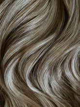 Afbeelding in Gallery-weergave laden, Salt &amp; Stormy Butterfly
